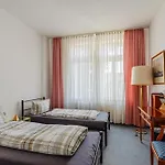Maison d'hôtes Fuer Monteure In Dresden, Mit Eigenem Bad Und Grosser Gemeinschaftskueche