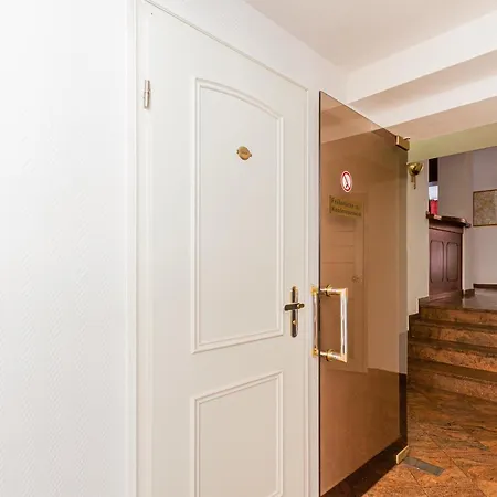 게스트하우스 Fuer Monteure In Dresden, Mit Eigenem Bad Und Grosser Gemeinschaftskueche 3*