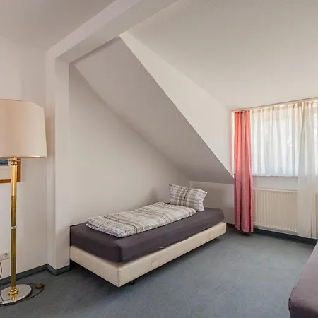 Fuer Monteure In Dresden, Mit Eigenem Bad Und Grosser Gemeinschaftskueche Konukevi Dresden