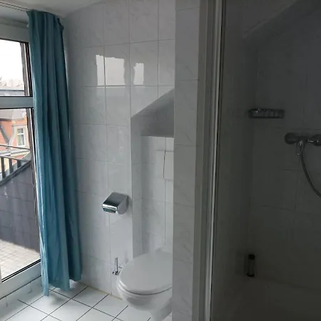 ゲストハウス Fuer Monteure In Dresden, Mit Eigenem Bad Und Grosser Gemeinschaftskueche ドレスデン