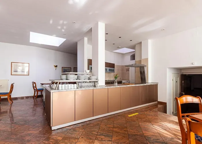 Fuer Monteure In Dresden, Mit Eigenem Bad Und Grosser Gemeinschaftskueche ゲストハウス