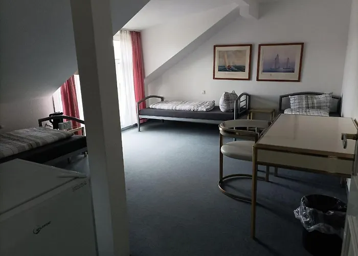 Fuer Monteure In Dresden, Mit Eigenem Bad Und Grosser Gemeinschaftskueche Vendégház Drezda