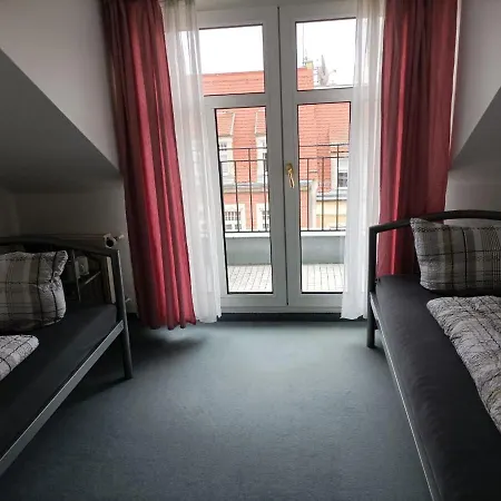 Gæstehus Fuer Monteure In Dresden, Mit Eigenem Bad Und Grosser Gemeinschaftskueche Dresden