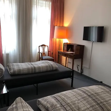 Fuer Monteure In Dresden, Mit Eigenem Bad Und Grosser Gemeinschaftskueche Dresden