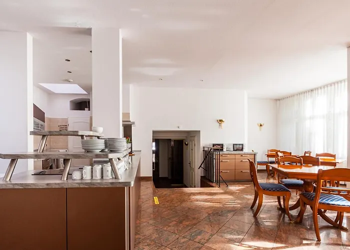 Fuer Monteure In Dresden, Mit Eigenem Bad Und Grosser Gemeinschaftskueche Affittacamere