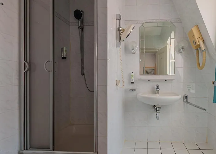 Fuer Monteure In Dresden, Mit Eigenem Bad Und Grosser Gemeinschaftskueche