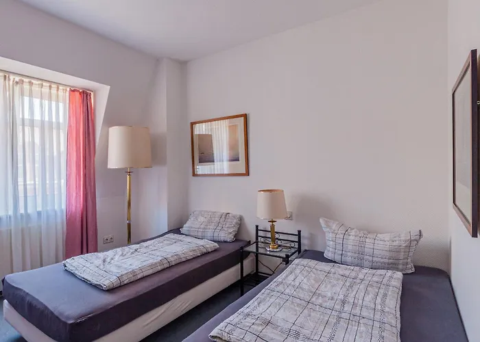 Fuer Monteure In Dresden, Mit Eigenem Bad Und Grosser Gemeinschaftskueche 3*