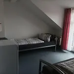 Guest house Fuer Monteure In Dresden, Mit Eigenem Bad Und Grosser Gemeinschaftskueche 3*